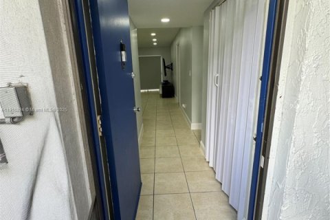 Copropriété à louer à Plantation, Floride: 1 chambre, 85.93 m2 № 1971661 - photo 5