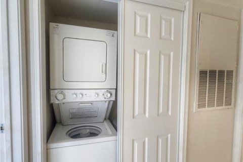 Condo in Saint Petersburg, Florida, 1 bedroom  № 1838047 - photo 22