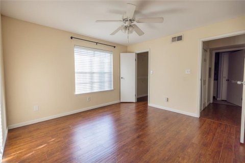 Condo in Saint Petersburg, Florida, 1 bedroom  № 1838047 - photo 6