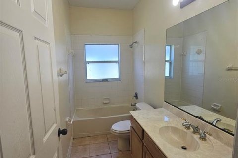 Casa en venta en Kissimmee, Florida, 3 dormitorios, 209.68 m2 № 1919433 - foto 8