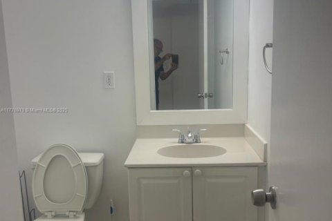 Copropriété à vendre à Sunny Isles Beach, Floride: 1 chambre, 92.9 m2 № 1940514 - photo 13