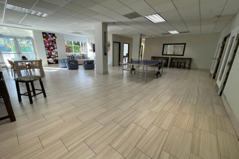 Copropriété à vendre à Sunny Isles Beach, Floride: 1 chambre, 92.9 m2 № 1940514 - photo 15