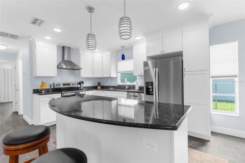 Casa en venta en Hudson, Florida, 2 dormitorios, 156.08 m2 № 1912173 - foto 8