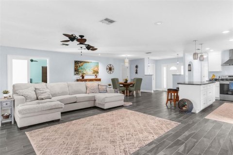 Casa en venta en Hudson, Florida, 2 dormitorios, 156.08 m2 № 1912173 - foto 16