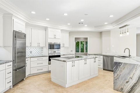 Casa en venta en Vero Beach, Florida, 5 dormitorios, 445.93 m2 № 1933430 - foto 9