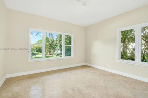 Casa en venta en Vero Beach, Florida, 5 dormitorios, 445.93 m2 № 1933430 - foto 13