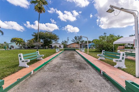 Copropriété à vendre à Hallandale Beach, Floride: 1 chambre, 58.06 m2 № 1988483 - photo 28