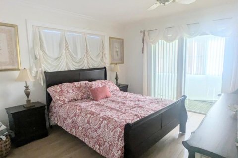 Купить кондоминиум в Уэст-Палм-Бич, Флорида 3 комнаты, 74.14м2, № 2146291 - фото 12