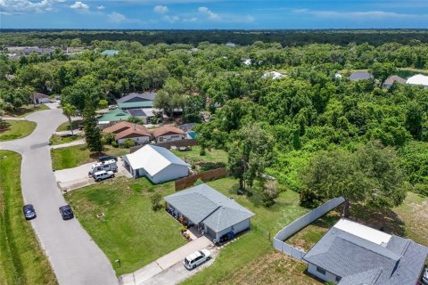 House in Sarasota, Florida 2 bedrooms, 85.1 sq.m. № 2123192 - photo 24