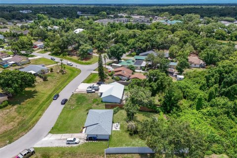 House in Sarasota, Florida 2 bedrooms, 85.1 sq.m. № 2123192 - photo 25