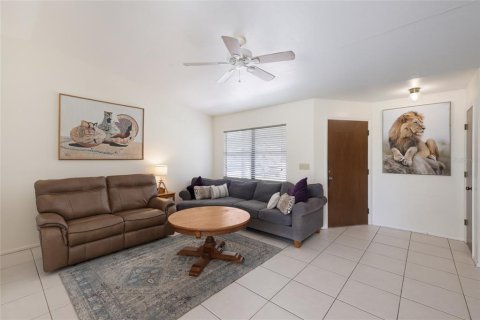 House in Sarasota, Florida 2 bedrooms, 85.1 sq.m. № 2123192 - photo 7