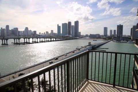Condominio en venta en Miami, Florida, 3 dormitorios, 170.94 m2 № 1964373 - foto 25