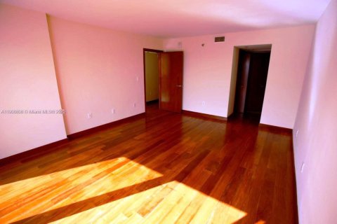 Condominio en venta en Miami, Florida, 3 dormitorios, 170.94 m2 № 1964373 - foto 21