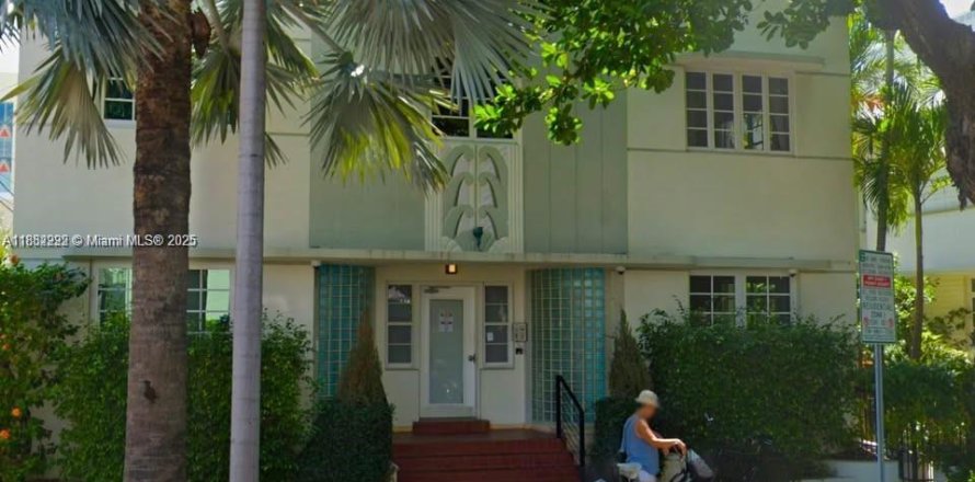 Studio à Condo à Miami Beach, Floride  № 1929467