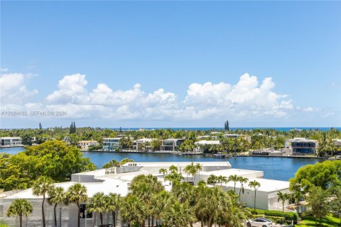 Condominio en venta en Aventura, Florida, 2 dormitorios, 130.06 m2 № 2155118 - foto 2