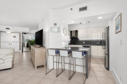Condominio en venta en Aventura, Florida, 2 dormitorios, 130.06 m2 № 2155118 - foto 8