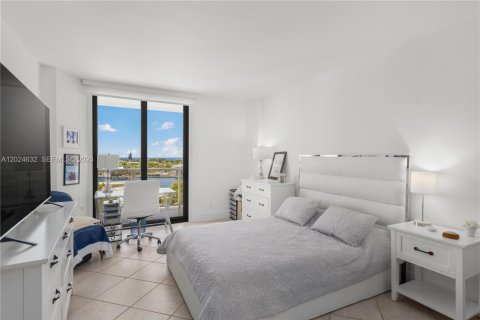 Condominio en venta en Aventura, Florida, 2 dormitorios, 130.06 m2 № 2155118 - foto 13