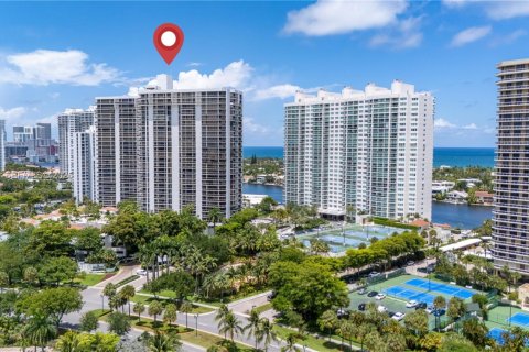 Condominio en venta en Aventura, Florida, 2 dormitorios, 130.06 m2 № 2155118 - foto 26