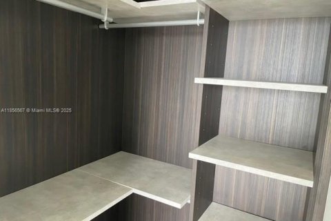Copropriété à louer à Miami, Floride: 2 chambres, 101.82 m2 № 1878674 - photo 7
