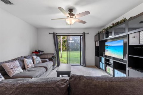 Villa ou maison à vendre à Cape Coral, Floride: 3 chambres, 117.99 m2 № 1812441 - photo 11
