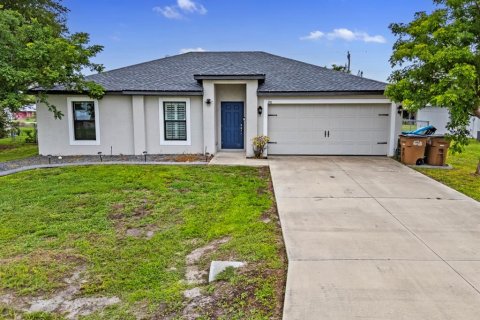 Villa ou maison à vendre à Cape Coral, Floride: 3 chambres, 117.99 m2 № 1812441 - photo 1