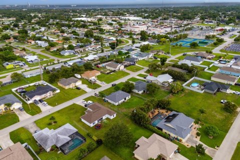 Villa ou maison à vendre à Cape Coral, Floride: 3 chambres, 117.99 m2 № 1812441 - photo 28