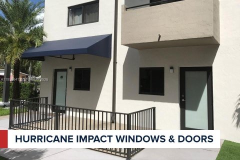 Apartamento en alquiler en Miami, Florida, 2 dormitorios, 65.03 m2 № 2019812 - foto 8