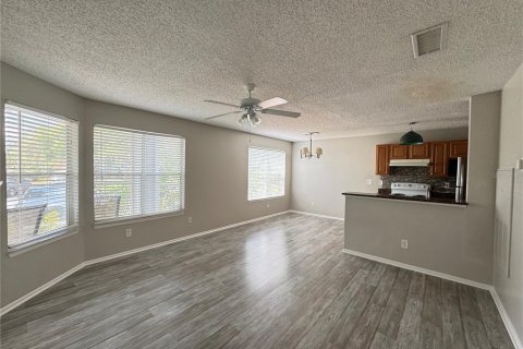 Condo in Lake Mary, Florida, 1 bedroom  № 1624799 - photo 6