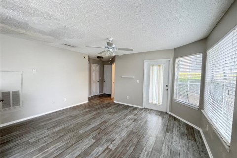 Condo in Lake Mary, Florida, 1 bedroom  № 1624799 - photo 4
