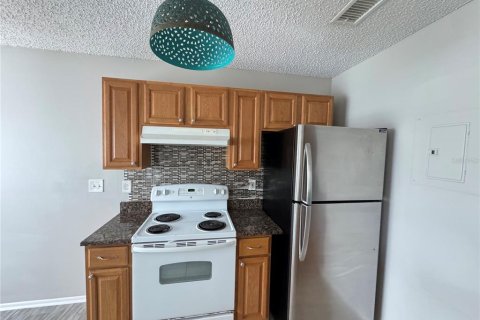 Condo in Lake Mary, Florida, 1 bedroom  № 1624799 - photo 9