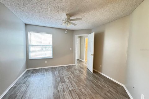 Condo in Lake Mary, Florida, 1 bedroom  № 1624799 - photo 11