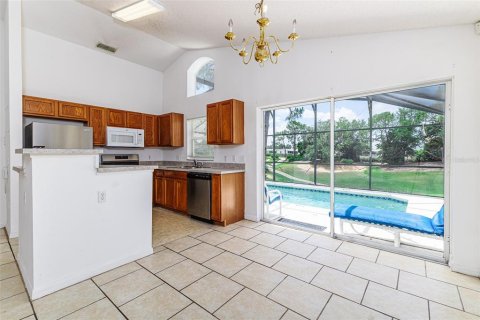 Villa ou maison à vendre à Haines City, Floride: 3 chambres, 104.98 m2 № 1675158 - photo 7