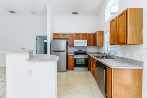 Villa ou maison à vendre à Haines City, Floride: 3 chambres, 104.98 m2 № 1675158 - photo 8