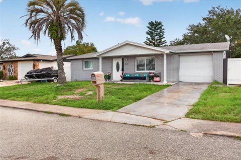 Villa ou maison à vendre à Port Richey, Floride: 3 chambres, 91.04 m2 № 2389154 - photo 8