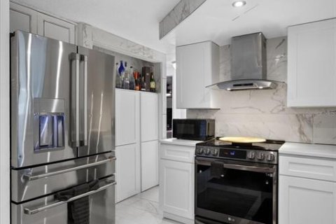 Villa ou maison à vendre à Port Richey, Floride: 3 chambres, 91.04 m2 № 2389154 - photo 26