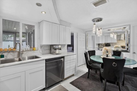 Villa ou maison à vendre à Port Richey, Floride: 3 chambres, 91.04 m2 № 2389154 - photo 29