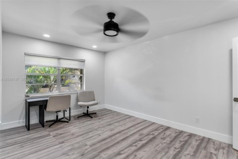 Condo in Miami, Florida, 3 bedrooms  № 2086650 - photo 8