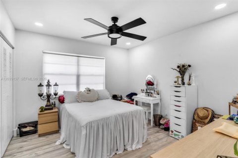 Condo in Miami, Florida, 3 bedrooms  № 2086650 - photo 7