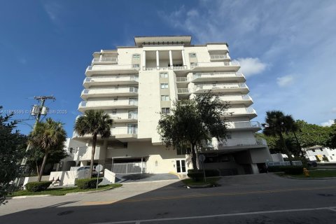 Купить кондоминиум в Майами, Флорида 1 спальня, 65.96м2, № 1818149 - фото 2