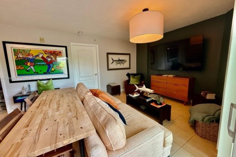 Купить кондоминиум в Майами, Флорида 1 спальня, 65.96м2, № 1818149 - фото 16