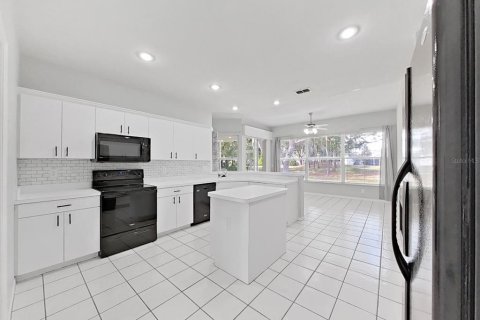 Casa en venta en Plant City, Florida, 4 dormitorios, 201.51 m2 № 1523061 - foto 12