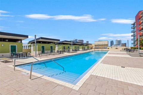 Condo in Tampa, Florida, 2 bedrooms  № 1775607 - photo 4