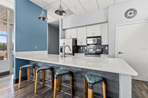 Condo in Tampa, Florida, 2 bedrooms  № 1775607 - photo 28