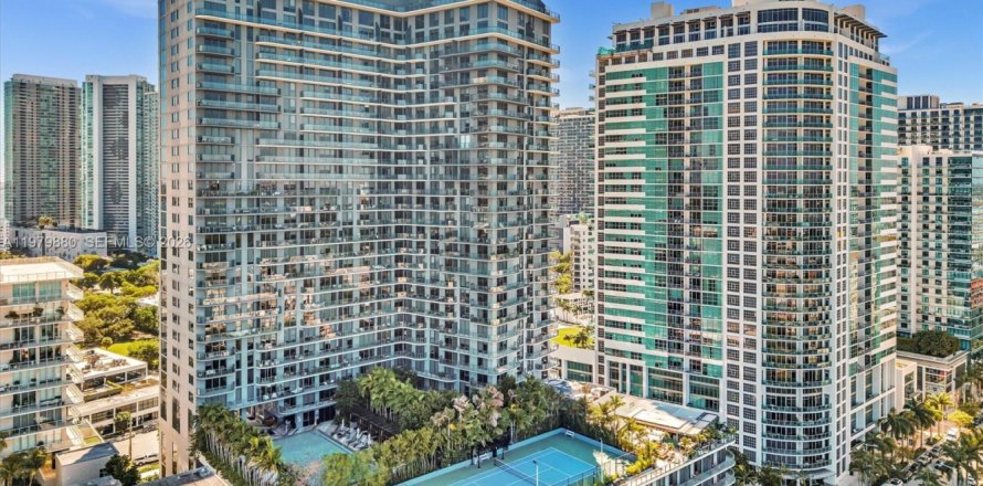 Condo à Miami, Floride, 2 chambres  № 2046326