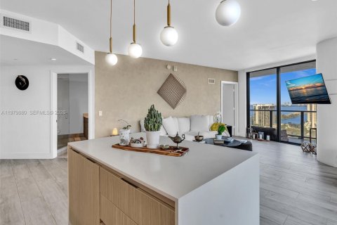 Copropriété à louer à Miami, Floride: 2 chambres, 101.82 m2 № 2046326 - photo 11