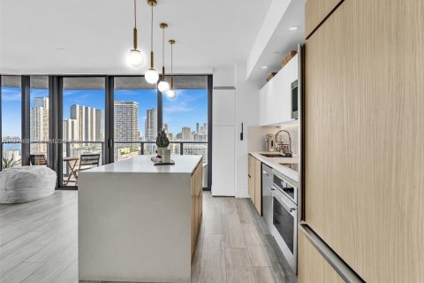 Copropriété à louer à Miami, Floride: 2 chambres, 101.82 m2 № 2046326 - photo 7