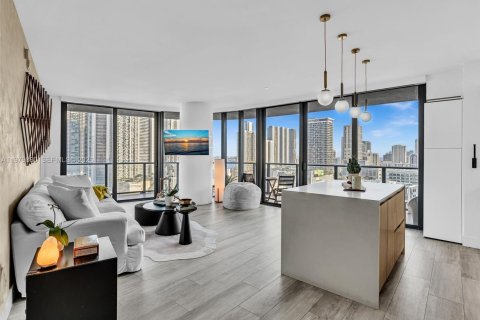 Copropriété à louer à Miami, Floride: 2 chambres, 101.82 m2 № 2046326 - photo 8