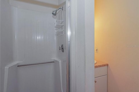 Condo in Vero Beach, Florida, 2 bedrooms  № 1537470 - photo 25