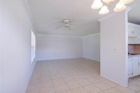 Condo in Vero Beach, Florida, 2 bedrooms  № 1537470 - photo 9