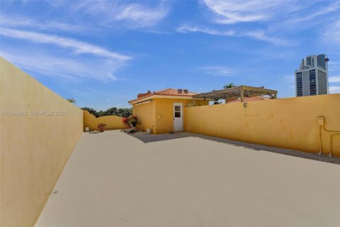 Купить таунхаус в Холливуд, Флорида 3 спальни, 214.14м2, № 2020253 - фото 14